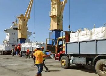 rijst export Venezuela2020 1 "De export is dit seizoen niet in gevaar, maar het was afgelopen seizoen in gevaar. Desondanks was de export niet gestopt", zegt voorzitter Harinandan Oemraw van de Surinaamse Padieboeren Associatie (SPBA).