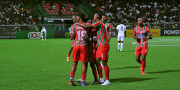 robinhood vs transvaal 3 Voetbalkampioen Robinhood heeft zaterdagavond de nodige 3 punten op speeldag 11 van de Suriname Major League (SML) binnengehaald.