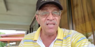 sallons 2 “De leiding van OW moet nu aan zet komen en de gevraagde stukken inleveren bij de rechter”, zegt bondsvoorzitter Michael Sallons van De Werknemers Organisatie van Openbare Werken (WOOW). Sallons heeft een kort geding aangespannen tegen minister Riad Nurmohamed van Openbare Werken (OW), omdat hij een aantal tientallen ambtenaren buiten functie heeft gesteld.