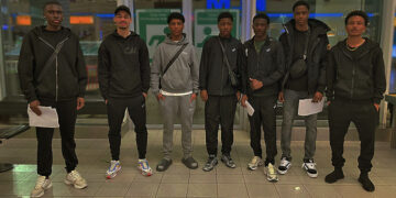 svb u 20 Nederland 1 Zeven spelers, die zullen uitkomen voor de nationale U-20-selectie op het kwalificatietoernooi voor de Concacaf U-20 kampioenschappen, zijn zondag vanuit Nederland in Suriname aangekomen.