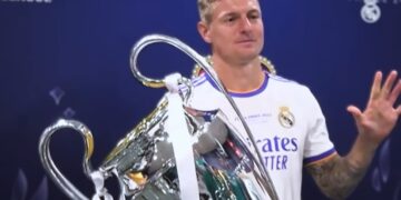 Toni Kroos (34) houdt zich aan zijn belofte en gaat met pensioen na het EK