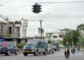 verkeerslichten 1web 1 Er is voorlopig geen geld om defecte verkeerslichten op verschillende kruispunten in Paramaribo te herstellen. Dit deelde minister Stephen Tsang van Openbare Werken en Ruimtelijke Ordening woensdag mee aan journalisten voor de aanvang van de vergadering van de raad van ministers.