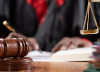 Advocaat in zaak 5,5 kg coke in maripa’s valt over ontbrekend scheikundig rapport