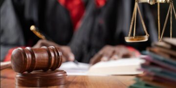 Advocaat in zaak 5,5 kg coke in maripa’s valt over ontbrekend scheikundig rapport