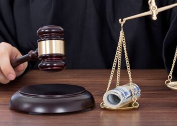 'Slikkers' die politie belden naar huis; opdrachtgever blijft vast