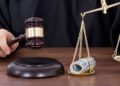wet 8 1 36 De rechter zal begin november de behandeling voortzetten van het tweede deel van de strafzaak rond de malversaties bij de Surinaamse Postspaarbank (SPSB). Dan komen zowel de getuigen verhoren als de behandeling van de preliminaire verweren van de verdediging aan de orde. Op de zitting van 13 augustus is de zaak uitgesteld...