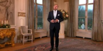 willem alexander web Koning Willem-Alexander en koningin Máxima brengen op uitnodiging van president Jennifer Simons van 1 tot en met 3 december 2025 een staatsbezoek aan Suriname. De reis staat in het teken van de hechte historische band en de brede, toekomstgerichte samenwerking.