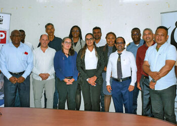 wwf visserij web In nauwe samenwerking met WWF-Guianas is de allereerste regionale bijeenkomst gehouden met als doel de samenwerking te bevorderen en een einde te maken aan illegale, ongerapporteerde en ongereguleerde visserij (IOO-visserij) in de Guyana's.