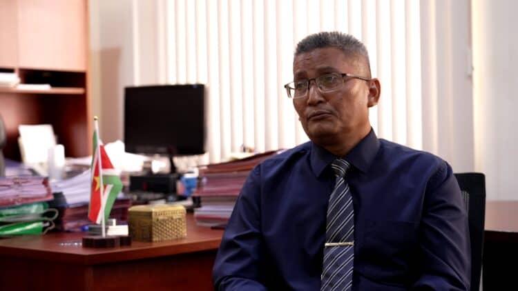 Eskak POLITIEK & ECONOMIE | MISDAAD & POLITIE | INGEZONDEN | COLUMN & OPINIE | ENTERTAINMENT | SPORT | GEZONDHIED | KEY NEWS |