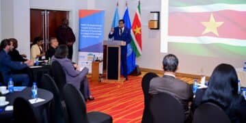 e08c1131 7185 4309 bcaa 7bd9c7ededa8 President Chan Santokhi heeft zijn vertrouwen uitgesproken in het digitaliseringsproces van de overheid. Hij merkte op dat de regering goed op weg is met de invoering van de digitale overlijdensakte, een initiatief van het ministerie van Volksgezondheid in samenwerking met het Information Systems for Health (IS4H) team.