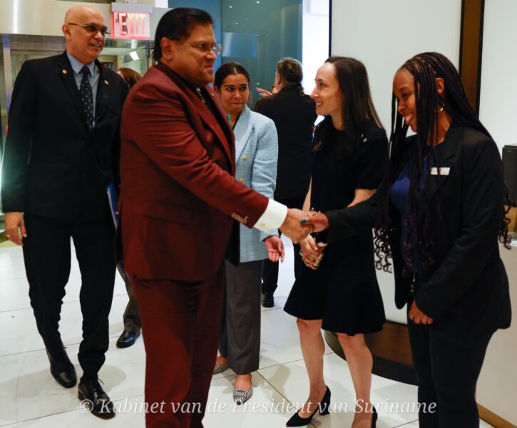 President Santokhi aangekomen in Manhattan voor bijwonen 79e Algemene