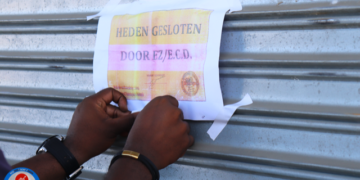 ECD sluit supermarkten voor prijsopdrijving en neemt illegale goederen in beslag