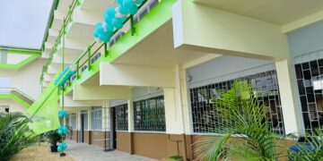 Het gerenoveerd gebouw van het NATIN 2 Het Natuur Technisch Instituut (NATIN) heeft op donderdag 3 oktober 2024 een volledig gerenoveerd gebouw op het scholencomplex in gebruik genomen. De renovatie is mogelijk door een schenking van Staatsolie Maatschappij Suriname N.V. en partners TotalEnergies, Capricorn, Chevron, QatarEnergy en Decker Petroleum.