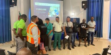 DNV CSIRT en N.V. Havenbeheer Suriname Versterken Cybersecurity met Belangrijke Awareness Sessies
