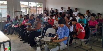 72 personen in Witsanti starten vakopleiding via SAO-project 'Wroko Foe Mek Moni'
