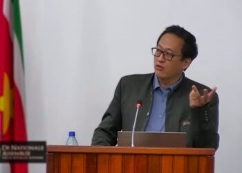 Minister OW wil vuilophaal privatiseren maar vraagt toch voor een maand SRD 130 miljoen voor vuilophaal