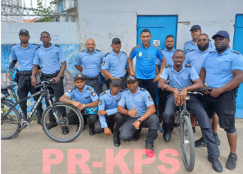 Screenshot 2024 11 30 114139 Hoofdcommissaris van politie B. Isaacs, korpschef van het Korps Politie Suriname (KPS), heeft op donderdag 28 november 2024 een bezoek gebracht aan de Bikersunit van de politie.