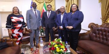 Premier Pisas van Curaçao aanwezig bij Surinaamse Onafhankelijkheidsviering