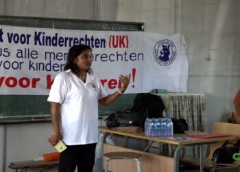  Leerlingen OS Flora 1 krijgen voorlichting over seksuele delicten