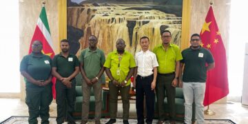 IMG 20241213 WA0022 De algemeen directeur van de Stichting voor Bosbeheer en Bostoezicht (SBB), Ruben Ravenberg, bracht samen met zijn stafleden van de afdelingen Export en Interne Controle een beleefdheidsbezoek gebracht aan de Chinese Ambassade.