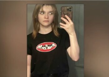 Natalie Samantha Rupnow De 15-jarige Natalie 'Samantha' Rupnow is geïdentificeerd als de schutter die het vuur opende op Abundant Life Christian School in Madison, Wisconsin. Zij beroofde zichzelf van het leven na de aanval. Het motief voor de schietpartij is nog niet bekend.