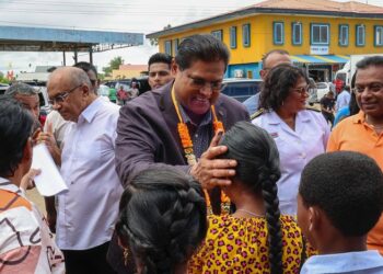 chan jongeren nickerie President Chandrikapersad Santokhi installeerde op zaterdag 14 december 2024 een jongerenplatform in Nickerie. Het platform, bestaande uit 110 jongeren uit alle ressorten van het district, moet een directe brug vormen tussen jongeren en de overheid om belangrijke kwesties aan te pakken.