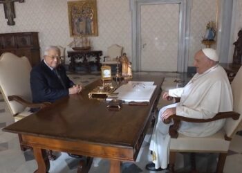 De ontmoeting tussen paus Franciscusen Mahmoud Abbas