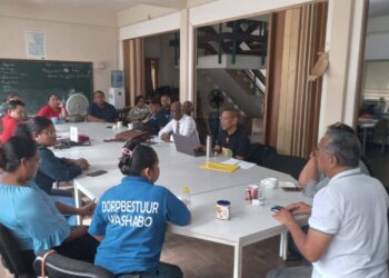474959936 1020786843408209 8428521822302869199 n De Vereniging van Inheemse Dorpshoofden in Suriname (VIDS) heeft deze week een krachtige brief gestuurd naar president Chandrikapersad Santokhi, waarin zij benadrukt dat de woon- en leefgebieden van Inheemse volken geen domeingrond zijn waarover de staat zomaar kan beslissen.