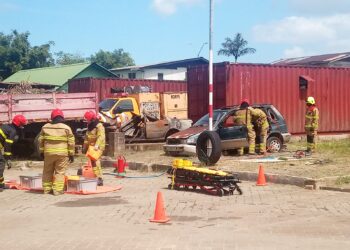 bw 1 Binnenkort reist Shalten Hato, de Curaçaose minister van Justitie, naar Suriname om samen met zijn Surinaamse ambtgenoot een trainingsprotocol te ondertekenen. Dit protocol is bedoeld om de uitwisseling van kennis en expertise tussen beide landen te bevorderen op het gebied van justitie en veiligheid.
