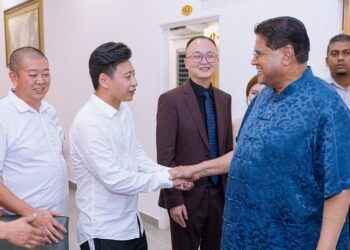 chan chinese orga President Chandrikapersad Santokhi en first lady Mellisa Santokhi-Seenacherry waren op dinsdag 14 januari eregasten bij het nieuwjaarsdiner van de Zhejiang Friendship Association (ZFA) in het Kwan Tai Restaurant.