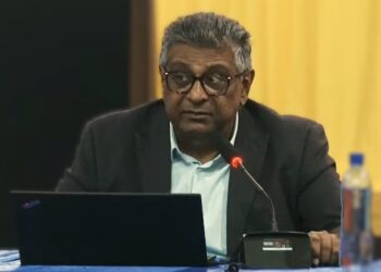Stanley Raghoebarsing over staatsschuld: Het gaat goed, maar we zijn er nog niet