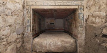 a new tomb discovery in egypt v0 qhdr0cxo5qbe1 In Egypte is voor het eerst in meer dan een eeuw een koninklijk graf ontdekt. Het gaat om de laatste rustplaats van koning Thoetmosis II, een farao die bijna 3500 jaar geleden regeerde tijdens de 18e dynastie...