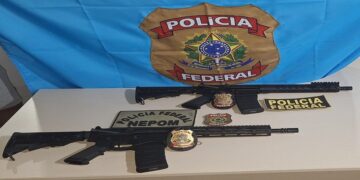 brazil wapen De Braziliaanse politie heeft dinsdag een man aangehouden met twee militaire wapens die hij uit Suriname had gesmokkeld. Hij riskeert een gevangenisstraf van 16 jaar en een flinke boete voor betrokkenheid bij internationale wapenhandel.