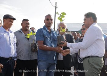 stimulus markoesa Markoesatelers kunnen financiële steun verwachten van het ministerie van Landbouw, Veeteelt en Visserij van ongeveer SRD 300.000. Dit deelt minister Prahlad Sewdien mee in gesprek met Key News Suriname.