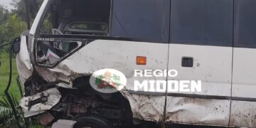 Bestuurder overlijdt na ongeval met SLM-bus in Para