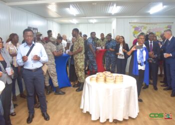 Francophone 1 Op het ministerie van Buitenlandse Zaken, International Business en Internationale Samenwerking (BIBIS) is donderdag de derde editie van Café Francophone gehouden. Het evenement bracht diplomaten, studenten en taalliefhebbers samen om de Franse taal actief te beoefenen...