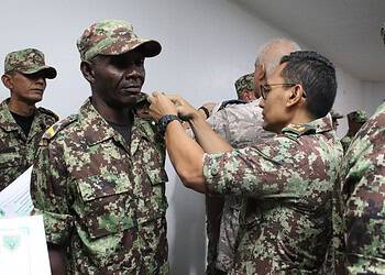 36 militairen succesvol opgeleid tot sergeant na afronding Groepscommandantencursus
