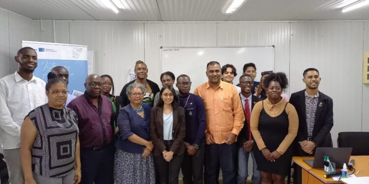 Surinaamse jongeren krijgen inzicht in deelname aan IASP-programma