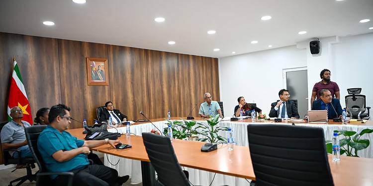 President Santokhi: “RGD moet naar financiële zelfstandigheid toe werken”