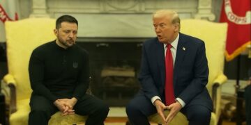 zelensky trump Na intensieve onderhandelingen in de Saudische stad Jeddah hebben de Verenigde Staten besloten om per direct weer militaire steun te leveren aan Oekraïne. Ook wordt de inlichtingenuitwisseling met het Oekraïense leger hervat. De beslissing volgt op urenlange gesprekken tussen Amerikaanse en Oekraïense vertegenwoordigers.
