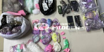 Grote drugsvangst in Santo Boma: twee verdachten aangehouden met honderden XTC-pillen en andere verdovende middelen