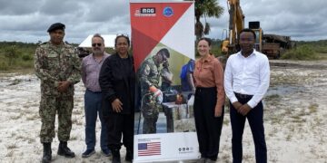 Ammunition Destruction Event De Amerikaanse ambassade in Paramaribo heeft op maandag 1 april, samen met CARICOM IMPACS, de Mines Advisory Group (MAG) en de Surinaamse Veiligheidsdienst (DNV), een grote vernietigingsactie van munitie uitgevoerd. Deze operatie is onderdeel van regionale inspanningen tegen wapenhandel en criminaliteit...