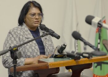 Mathoera: “Legerartsen harder nodig in zorg dan in management”
