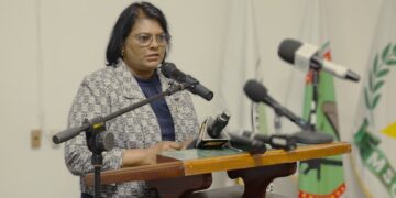 Mathoera: “Legerartsen harder nodig in zorg dan in management”
