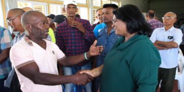 Veteranen in Nickerie ontvangen erkenning met speciale pas