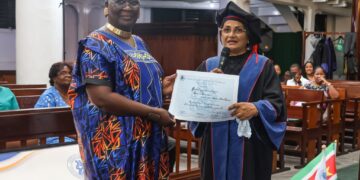 494928095 1095181892637441 965596404356620452 n Met deze promotie draagt Clementia Eugene bij aan de wetenschappelijke onderbouwing van kinderrechtenbeleid in het Caribisch gebied en biedt zij praktische handvatten voor preventie en interventie, gericht op het bevorderen van de veiligheid, waardigheid en bloei van kinderen.