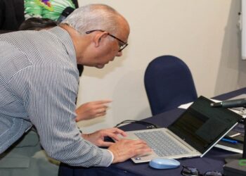 Suriname lanceert nieuwe e-visumapplicatie en AI-chatbot tijdens bewustwordingssessie