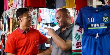 Xiaobao Zheng: van internationale student tot pleitbezorger voor Suriname
