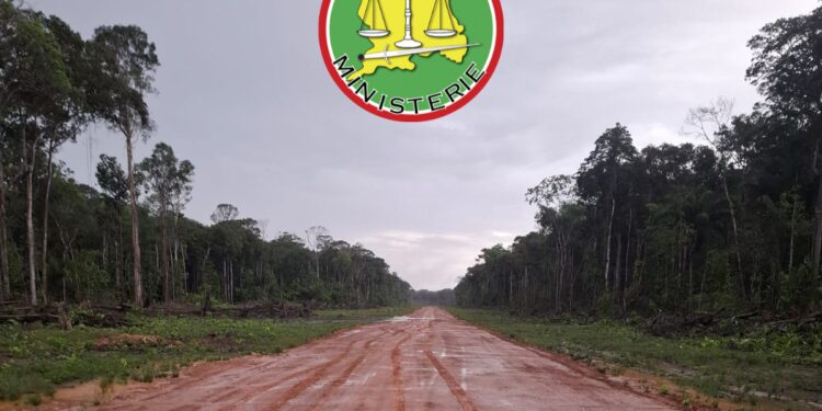 Illegale landingsbaan in Ston Dansi vernietigd door Justitieel Interventie Team