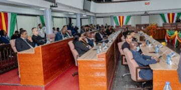 De Nationale Assemblee 2025–2030 geinstalleerd In een plechtige ceremonie op zondag 29 juni 2025 zijn 50 van de 51 nieuw gekozen leden van De Nationale Assemblée (DNA) officieel beëdigd.